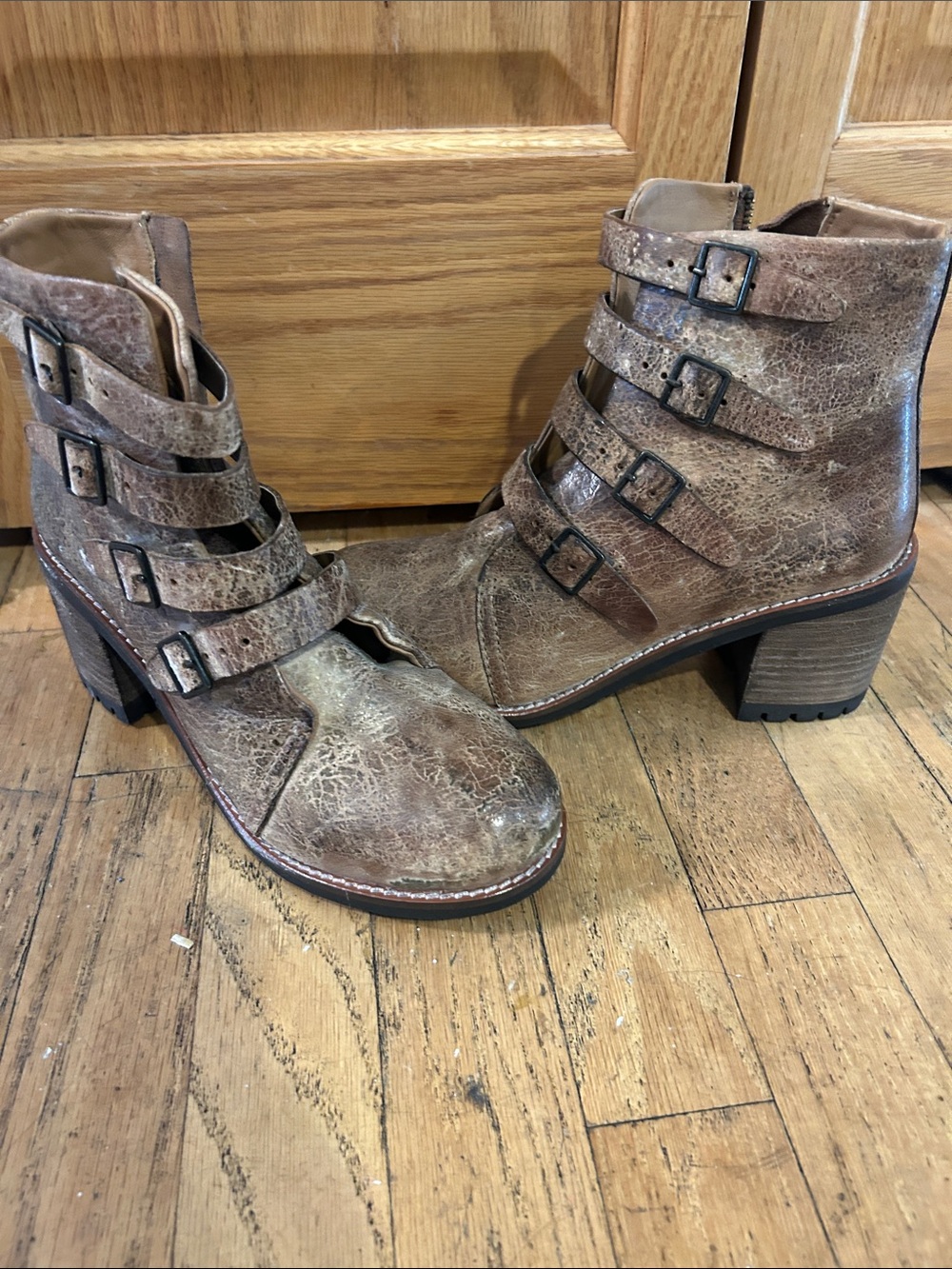 Diba True Women’s Brown Strappy Buckle Ankle Boots- never worn, no box